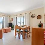 Aquarius In Apartmán *